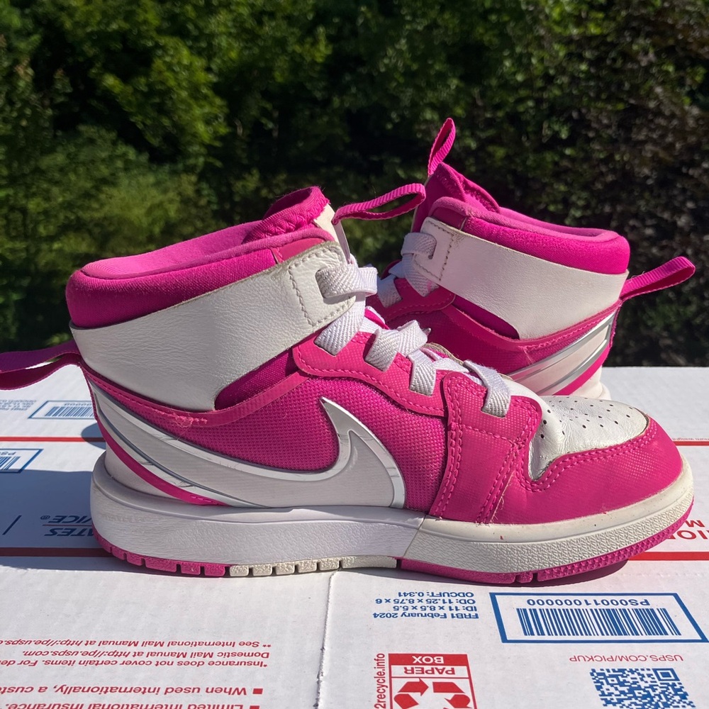 Jordan 1 Mid RM EasyOn “Fire Pink White” (PS) Sz 13c 100% Authentic - Picture 6 of 11